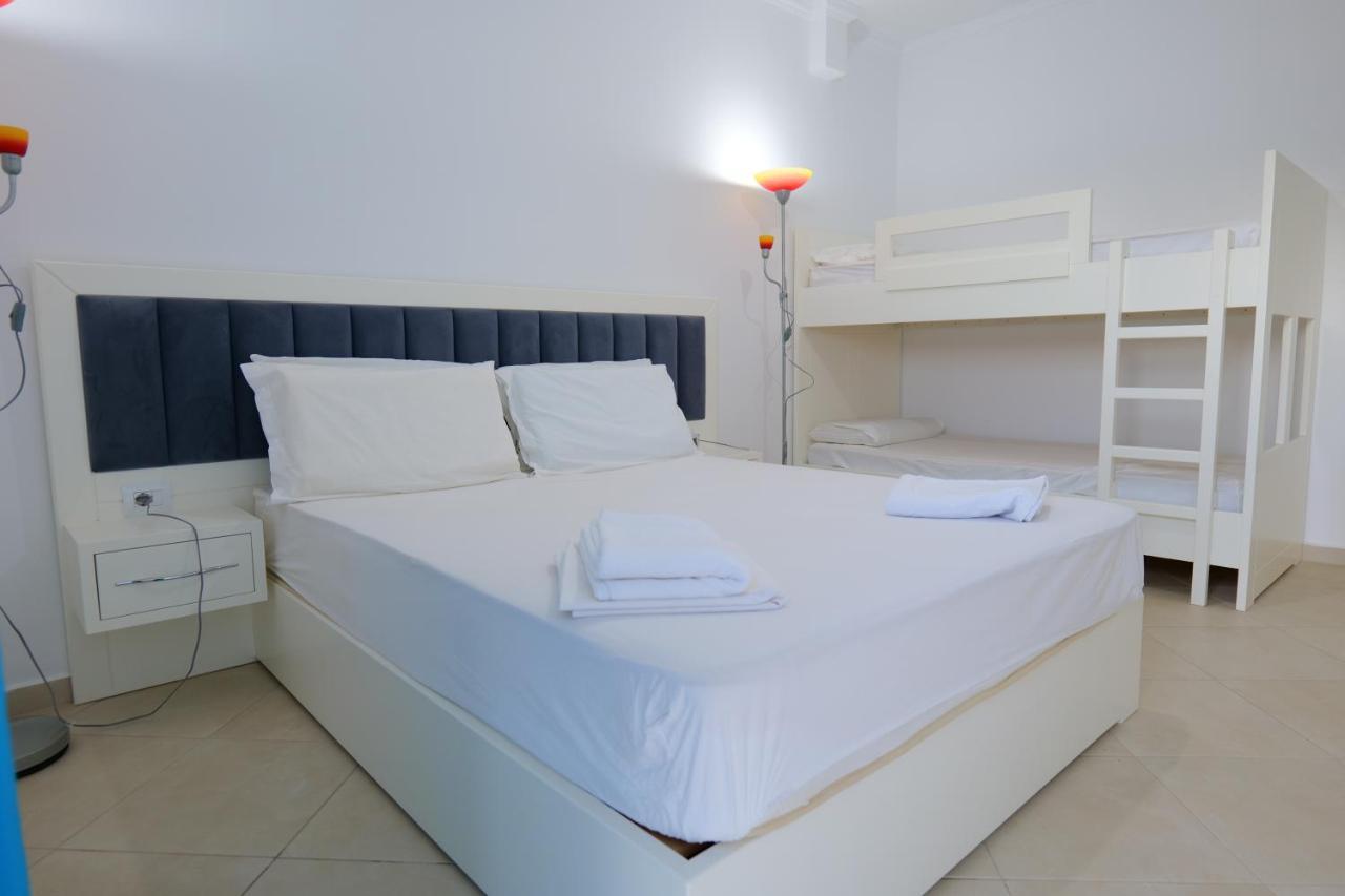 Davide Rooms ซารานเดอ ภายนอก รูปภาพ